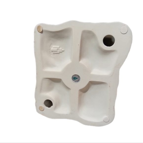 PartyLite Gingerbread House with Red and Green Accents - Picture 4 of 4